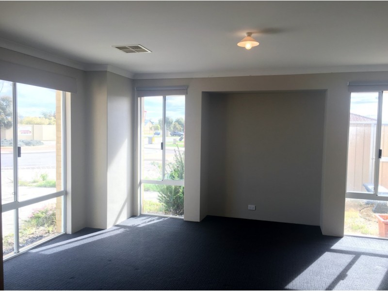 40 Ashdale Road, Darch WA 6065