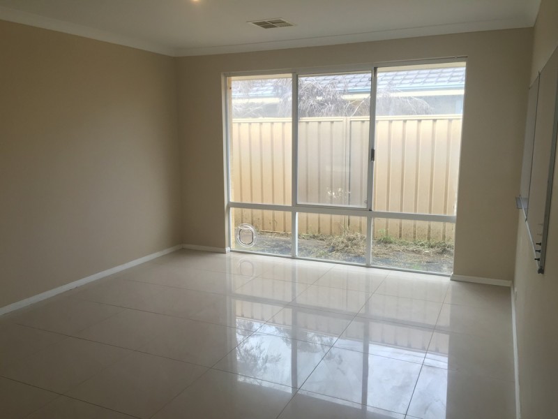 40 Ashdale Road, Darch WA 6065