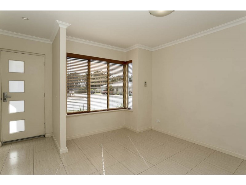 52 James Gilmour Way, Darch WA 6065