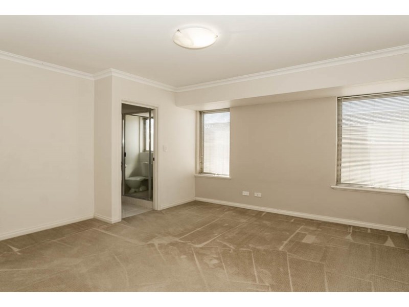 52 James Gilmour Way, Darch WA 6065