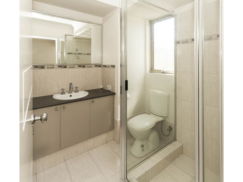 52 James Gilmour Way, Darch WA 6065