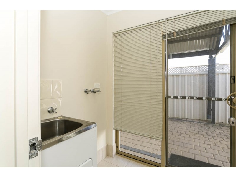 52 James Gilmour Way, Darch WA 6065