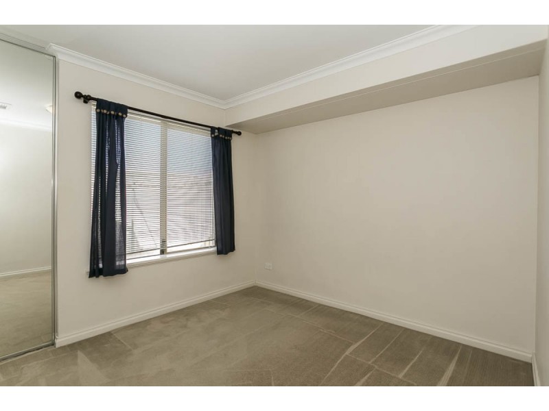 52 James Gilmour Way, Darch WA 6065