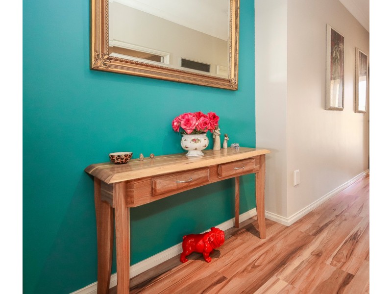 8 Donath View, Landsdale WA 6065