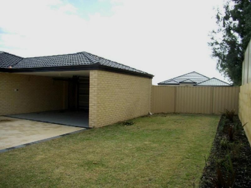 42 Kilchurn Promenade, Darch WA 6065