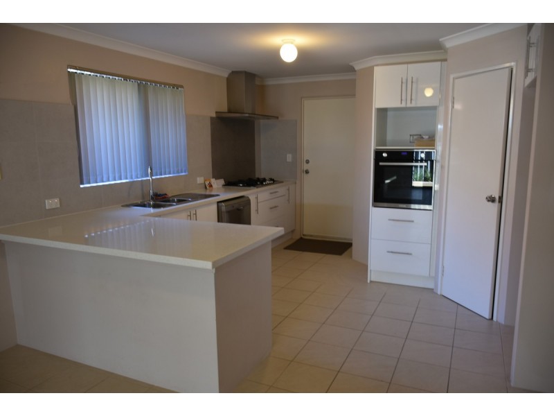 84 Hellfire Drive, Darch WA 6065