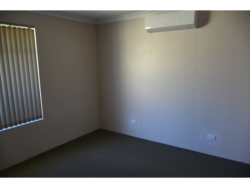 84 Hellfire Drive, Darch WA 6065