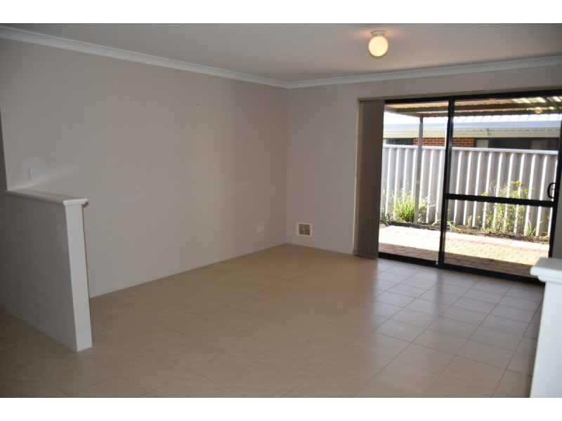 84 Hellfire Drive, Darch WA 6065