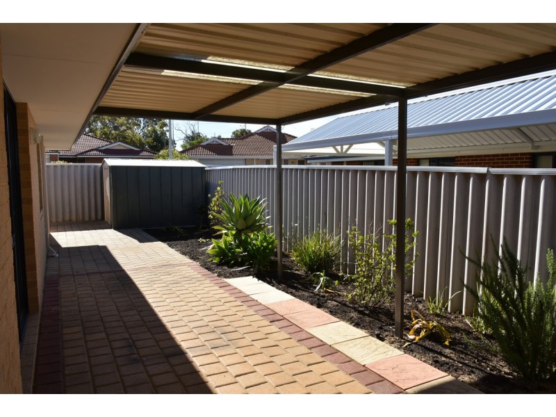 84 Hellfire Drive, Darch WA 6065