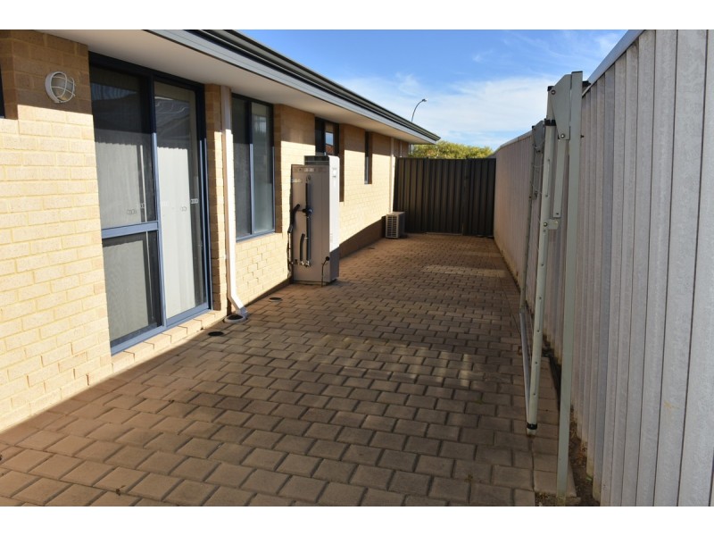 84 Hellfire Drive, Darch WA 6065