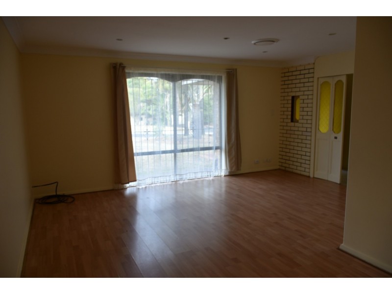 9 Nelligan, Girrawheen WA 6064