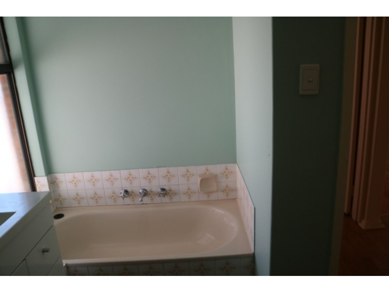 9 Nelligan, Girrawheen WA 6064