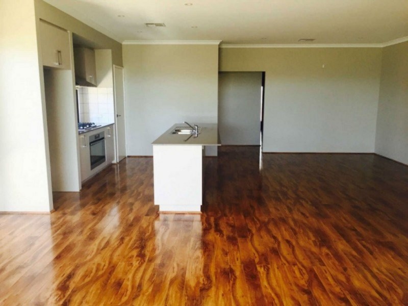 39 Bathurst Gardens, Darch WA 6065