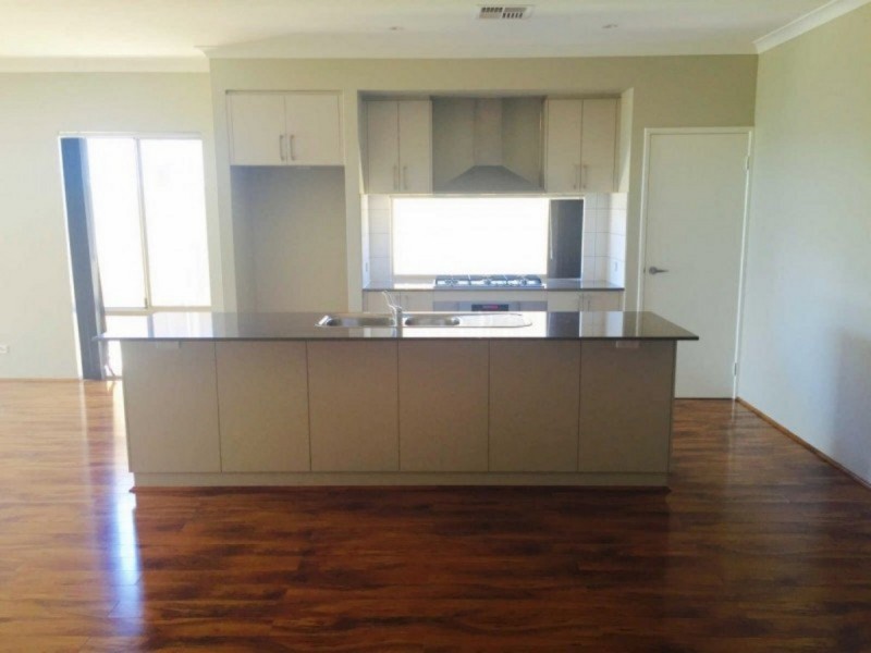 39 Bathurst Gardens, Darch WA 6065