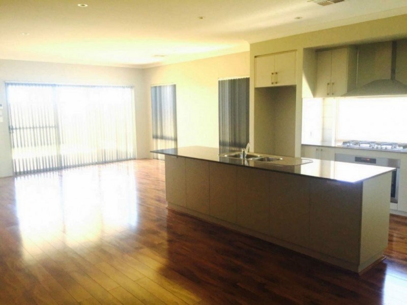 39 Bathurst Gardens, Darch WA 6065