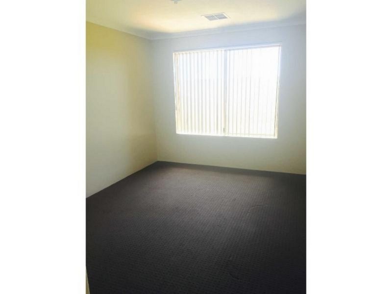 39 Bathurst Gardens, Darch WA 6065