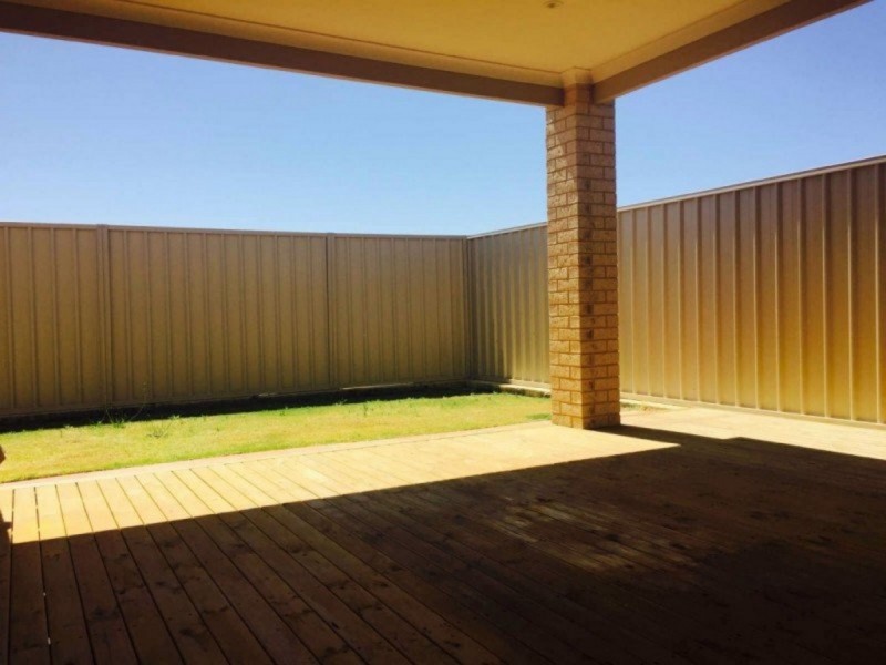 39 Bathurst Gardens, Darch WA 6065