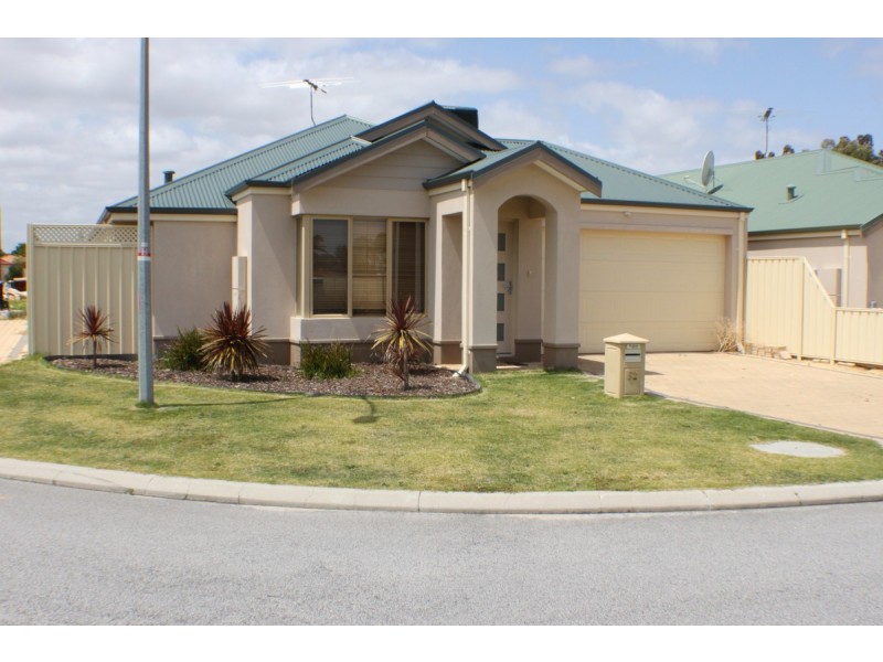 52 James Gilmour Way, Darch WA 6065