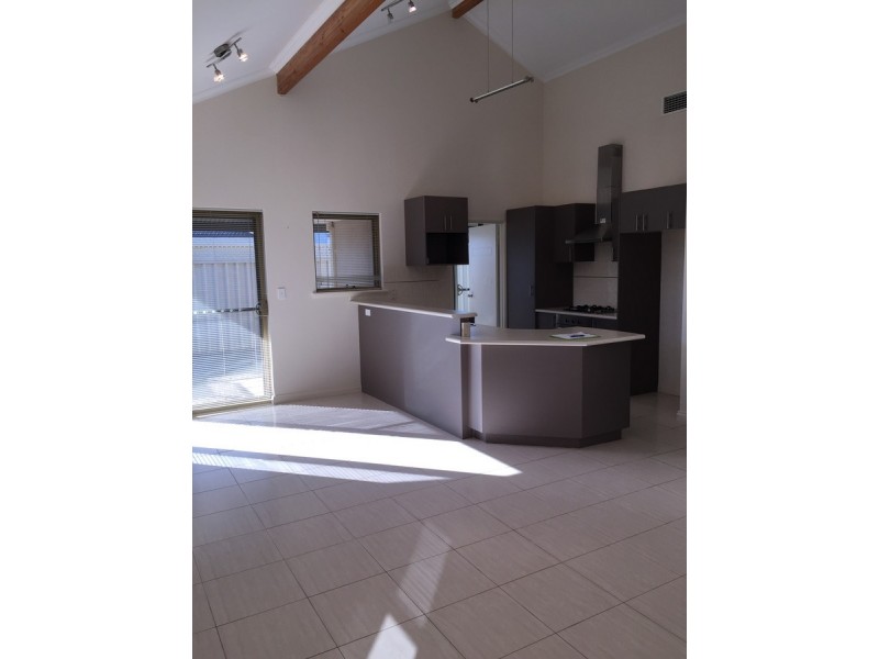 52 James Gilmour Way, Darch WA 6065