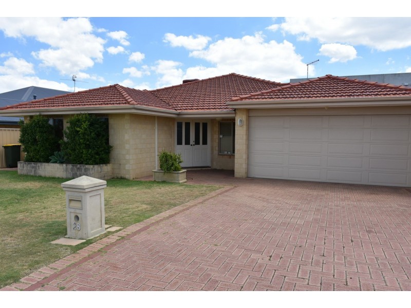 28 Tullow Gardens, Darch WA 6065