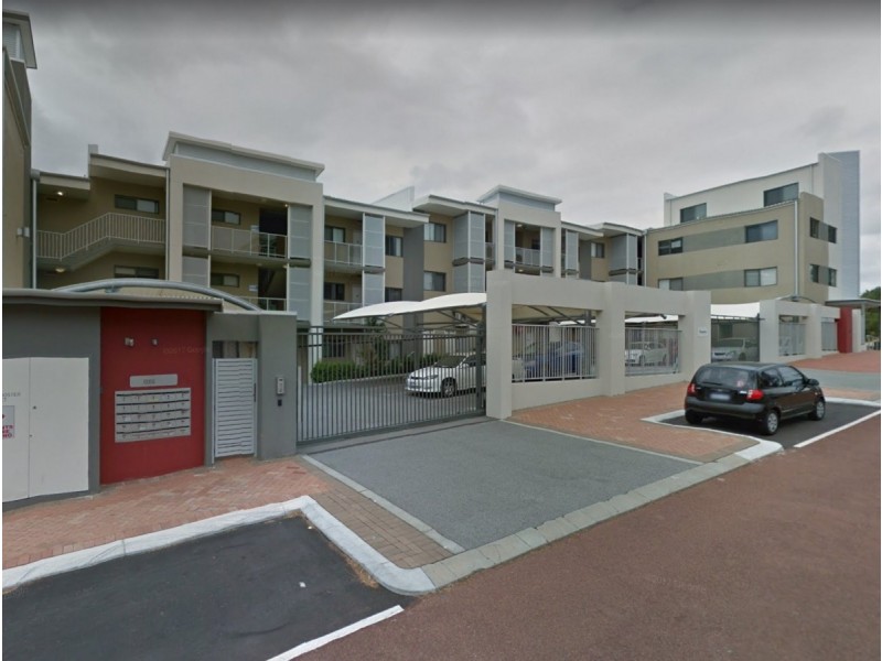 13/1 Walsh Loop, Joondalup WA 6027