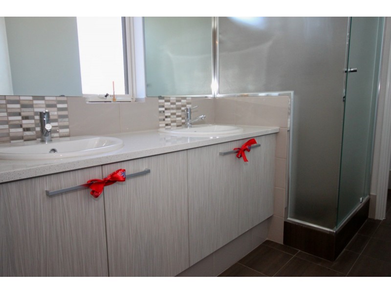 64 Marginson Drive, Landsdale WA 6065