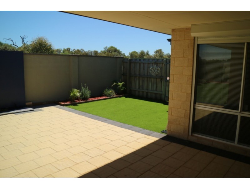 29 Interlaken Loop, Ellenbrook WA 6069