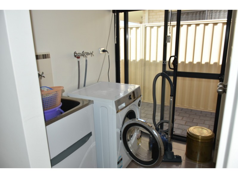 7 Trojan Bend, Madeley WA 6065