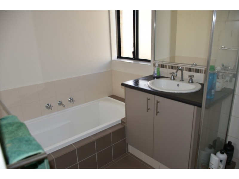 7 Trojan Bend, Madeley WA 6065