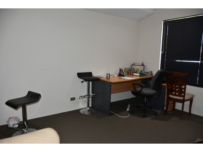 7 Trojan Bend, Madeley WA 6065