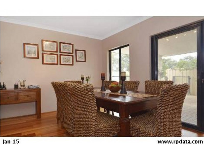 26 Sandringham Drive, Darch WA 6065