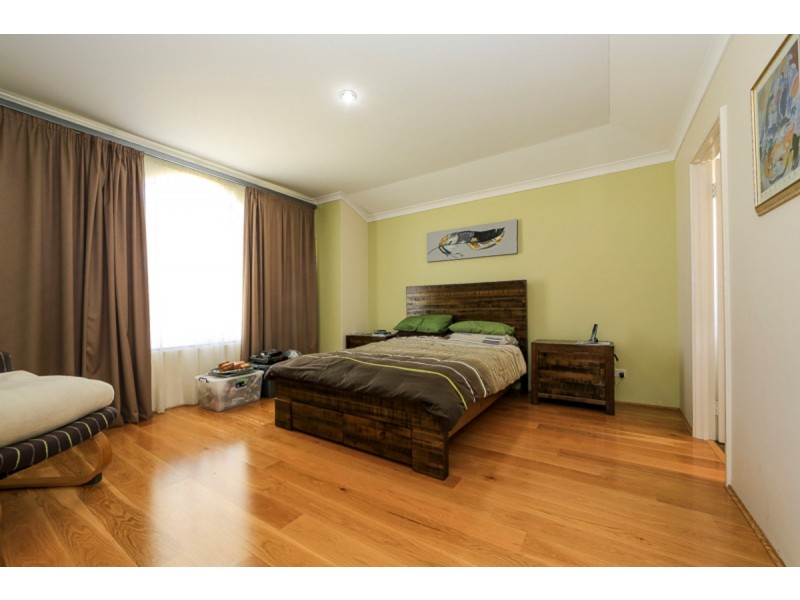 54 Southmead Dve, Landsdale WA 6065