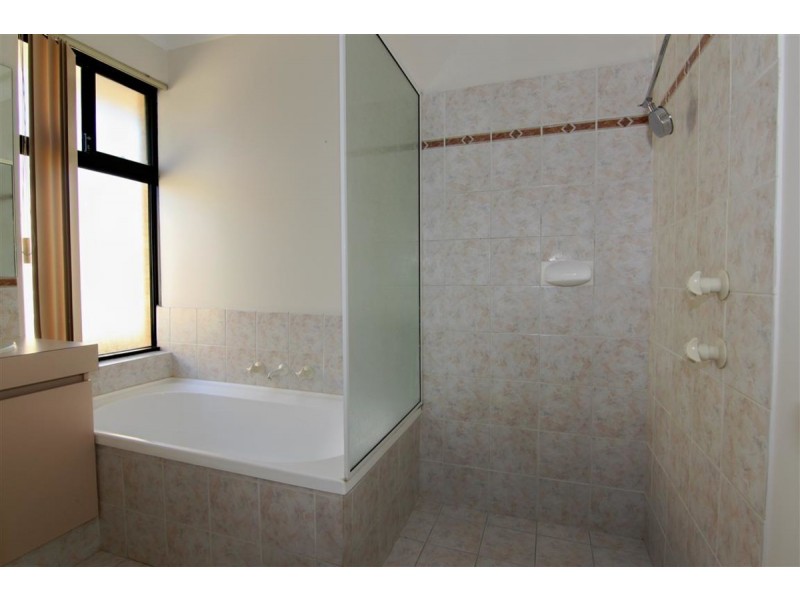 10 Rochester Circle, Balga WA 6061