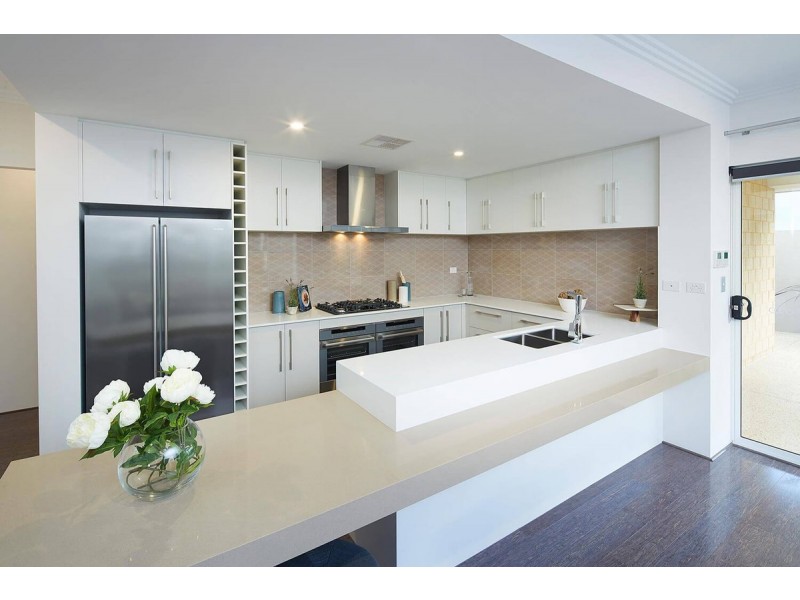 11 Charleston Rise, Eglinton WA 6034