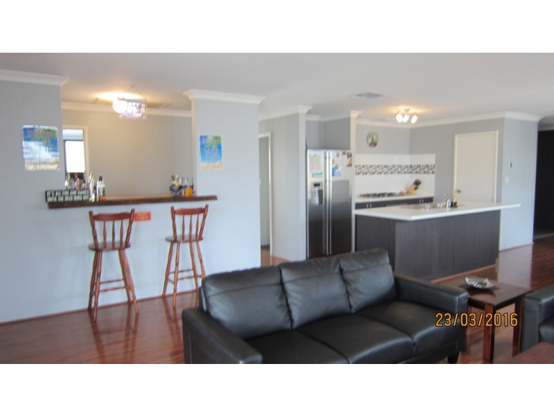 73 Bolton Way, Darch WA 6065