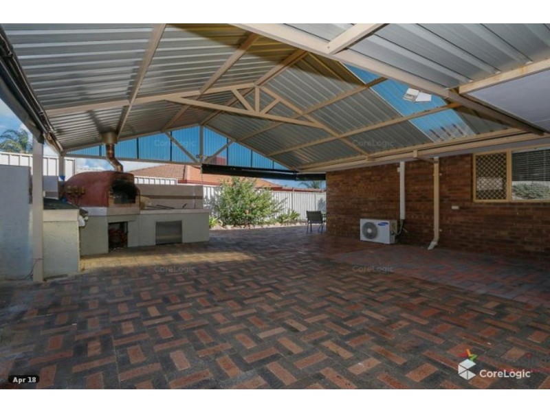 8 Harewood Place, Marangaroo WA 6064