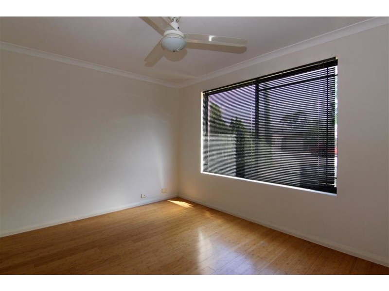 10 Rochester Circle, Balga WA 6061