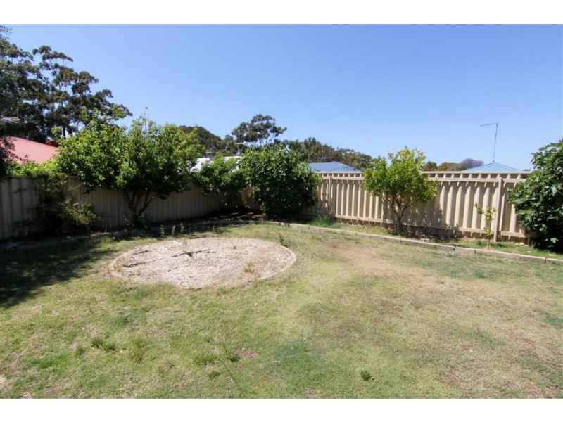 10 Rochester Circle, Balga WA 6061