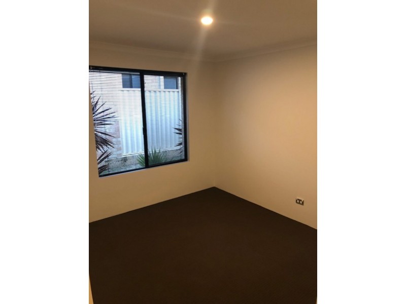 94 Bethwyn Circuit, Madeley WA 6065