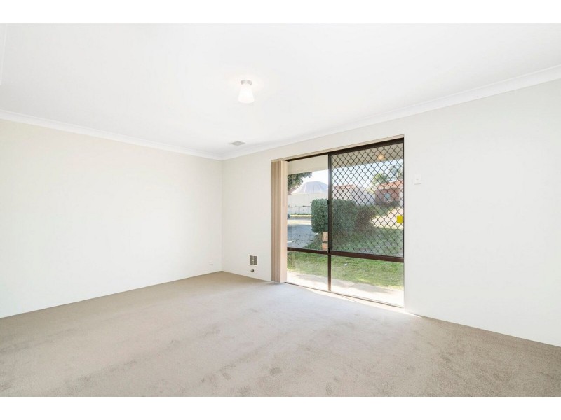 79 Hillcrest Road, Alexander Heights WA 6064