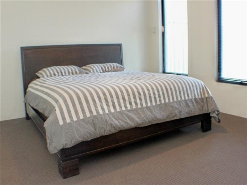 94 Bethwyn Circuit, Madeley WA 6065