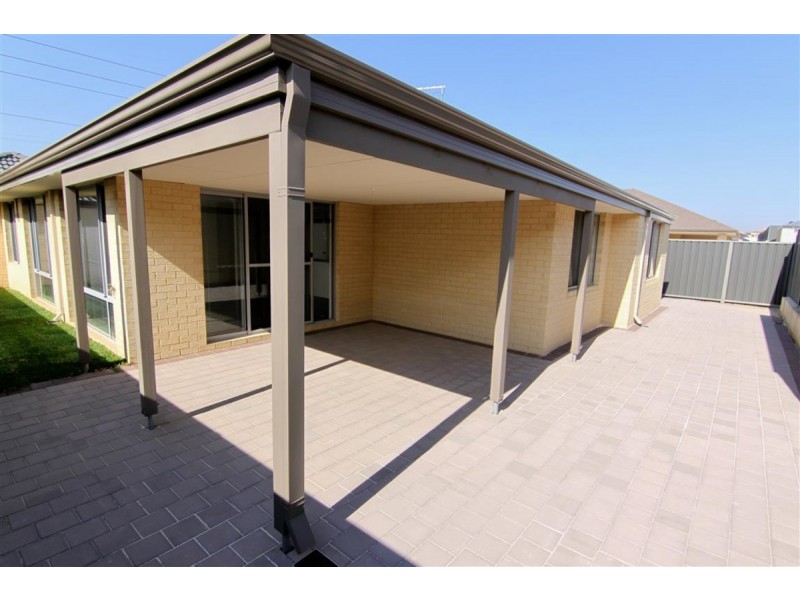 309 Landsdale Road, Landsdale WA 6065