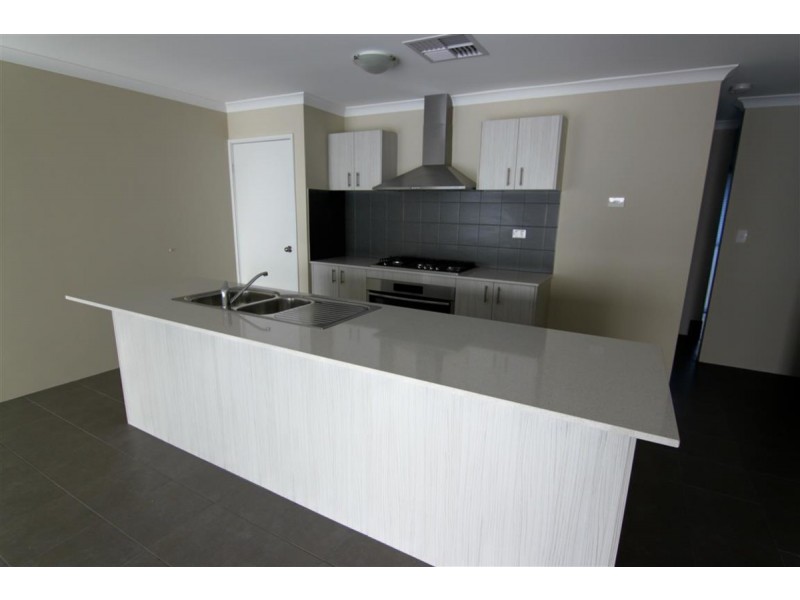 309 Landsdale Road, Landsdale WA 6065