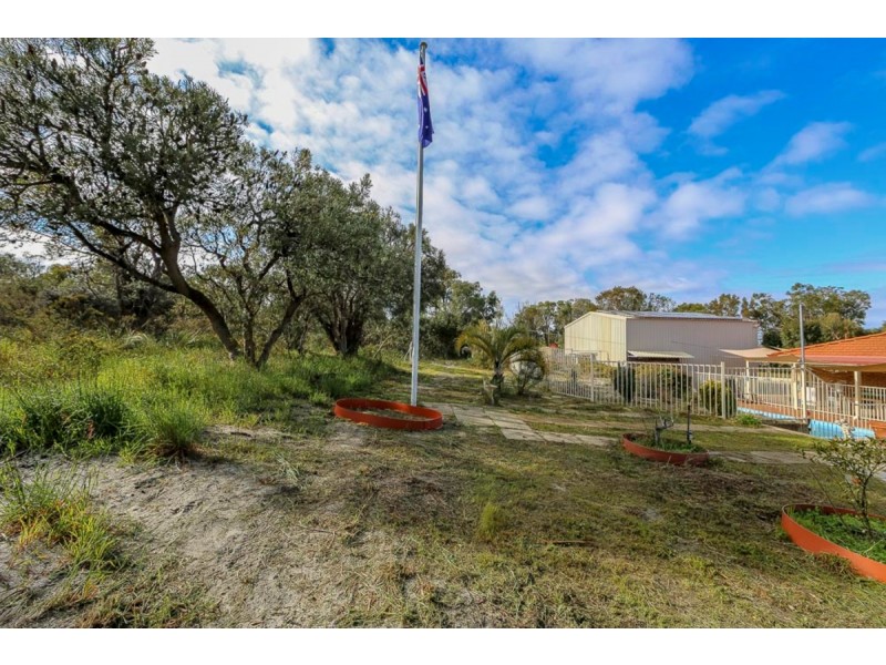 15 Starlight Grove, Gnangara WA 6077