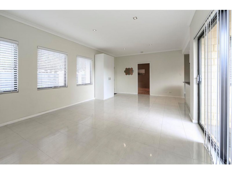 128A Odin Road, Innaloo WA 6018