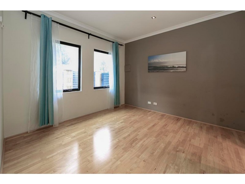 128A Odin Road, Innaloo WA 6018