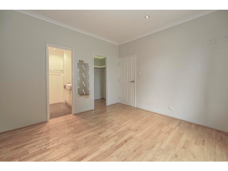 128A Odin Road, Innaloo WA 6018