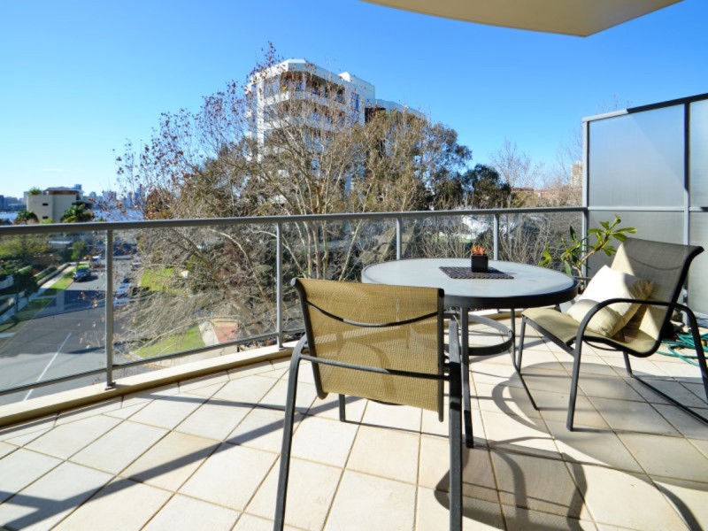 3/29 Mill Point Road, South Perth WA 6151