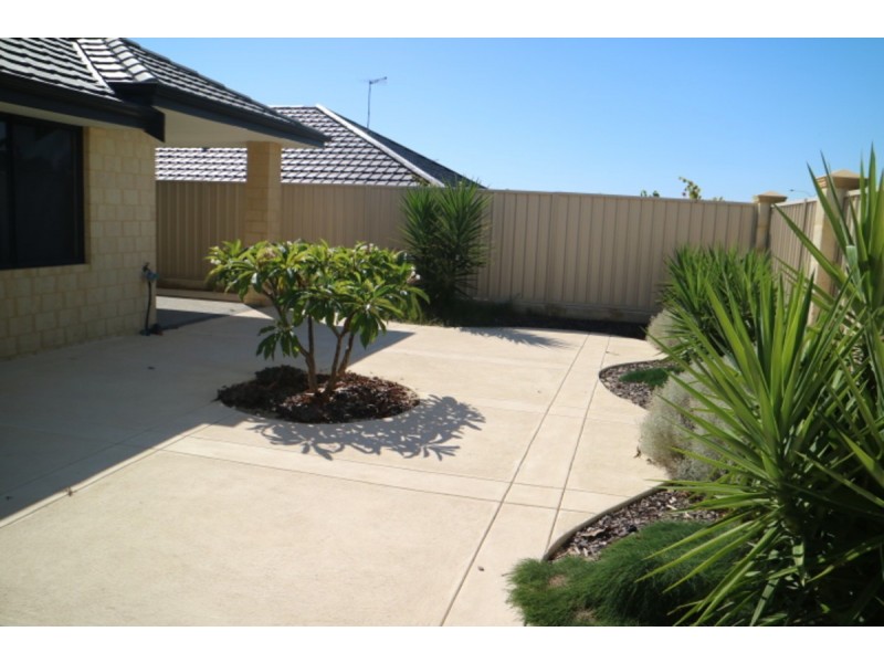 67 Bolton Way, Darch WA 6065