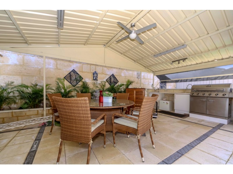 43 Hookstone Drive, Landsdale WA 6065